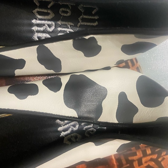 Cute to the Core leather cow flats US 10 - Picture 2 of 7